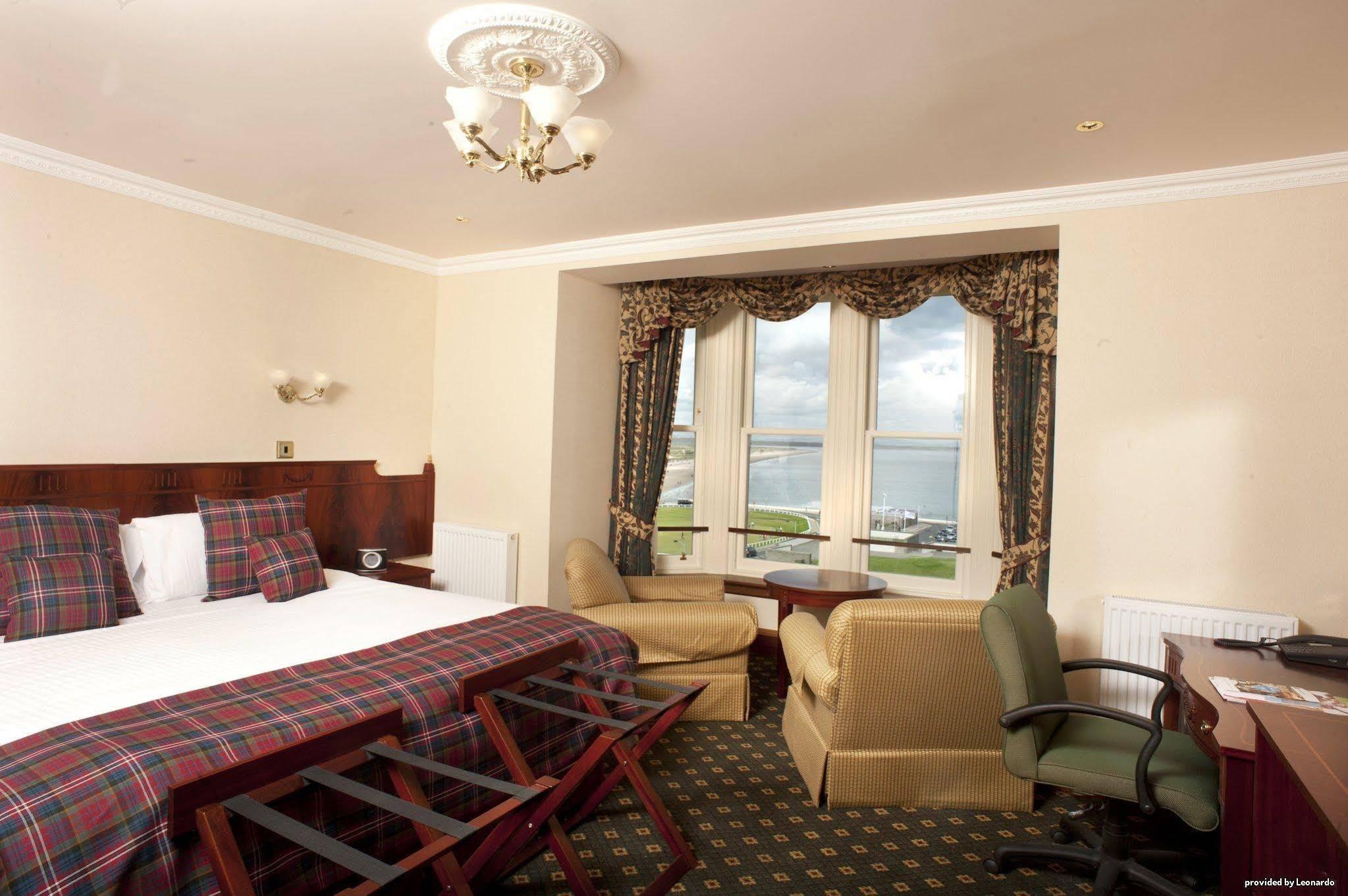Seaton House Hotel เซนต์แอนดรูว์ ภายนอก รูปภาพ