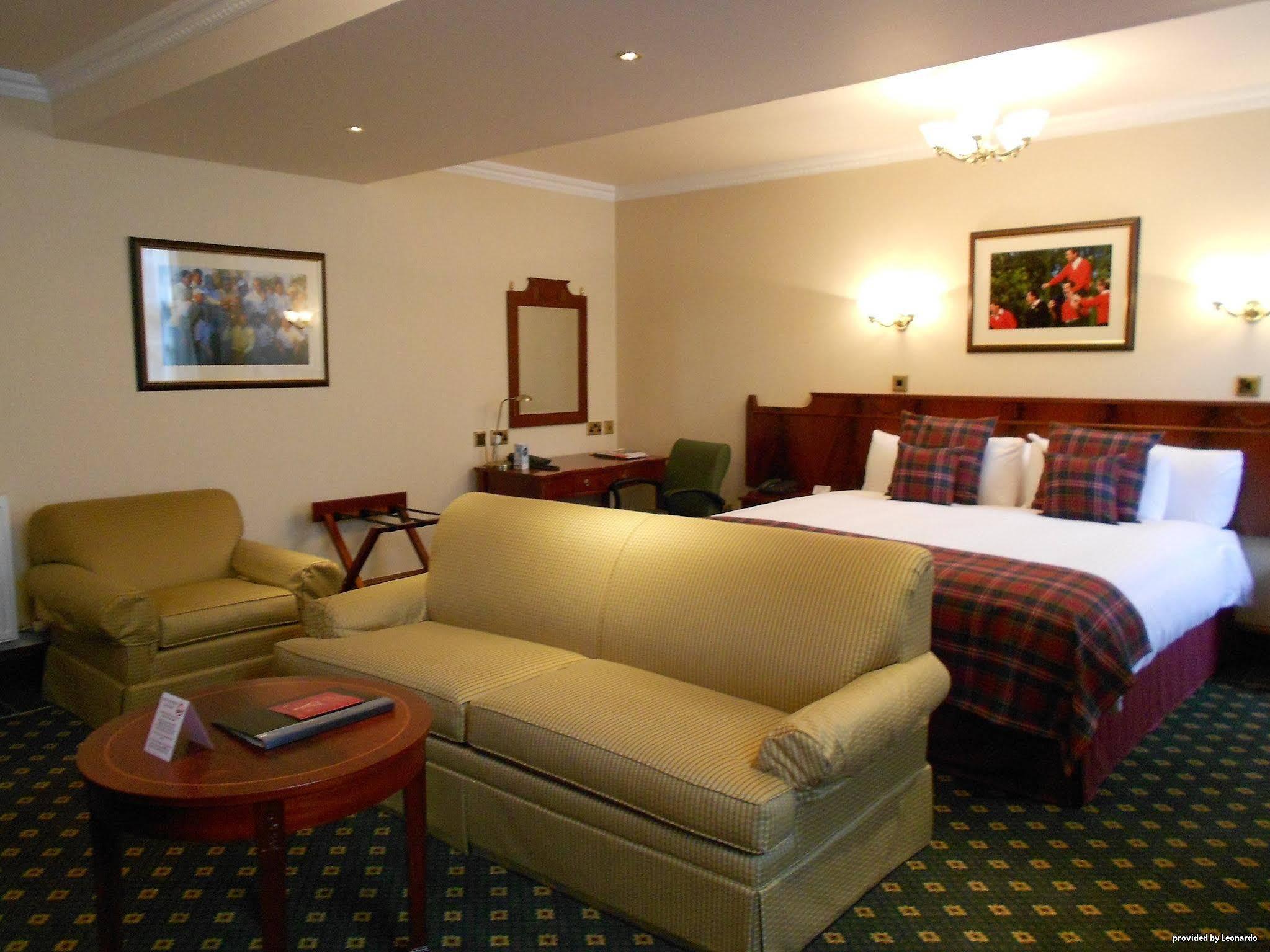 Seaton House Hotel เซนต์แอนดรูว์ ภายนอก รูปภาพ